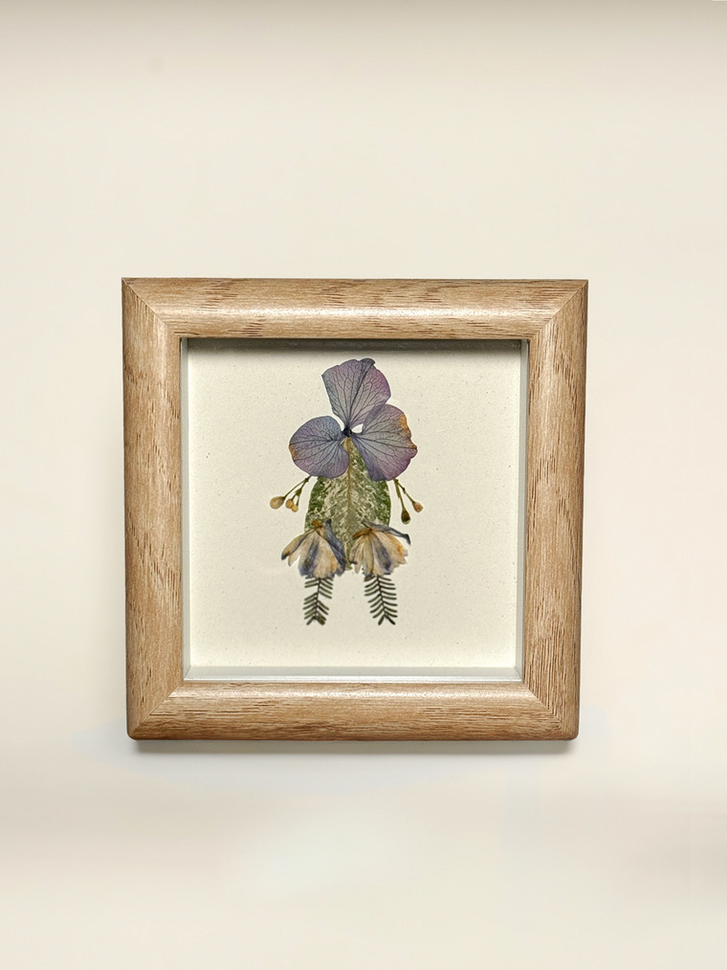 Petite Pressed Pixie 004