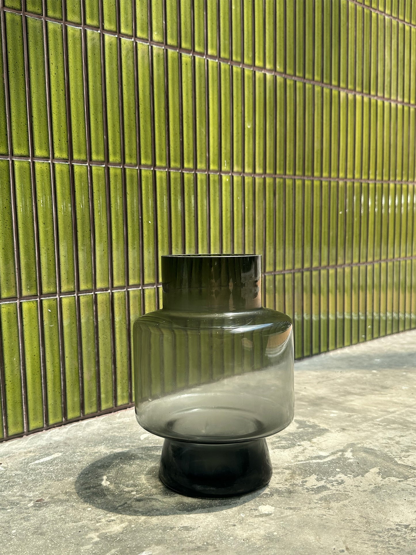 Vessel: Black Transparent