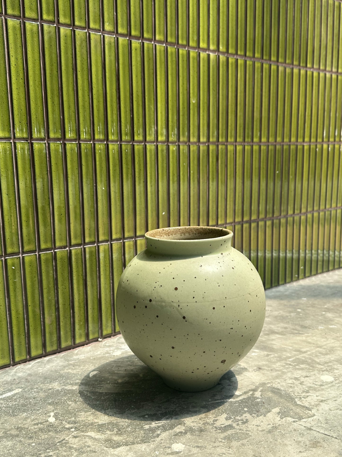 Vessel: Pomelo